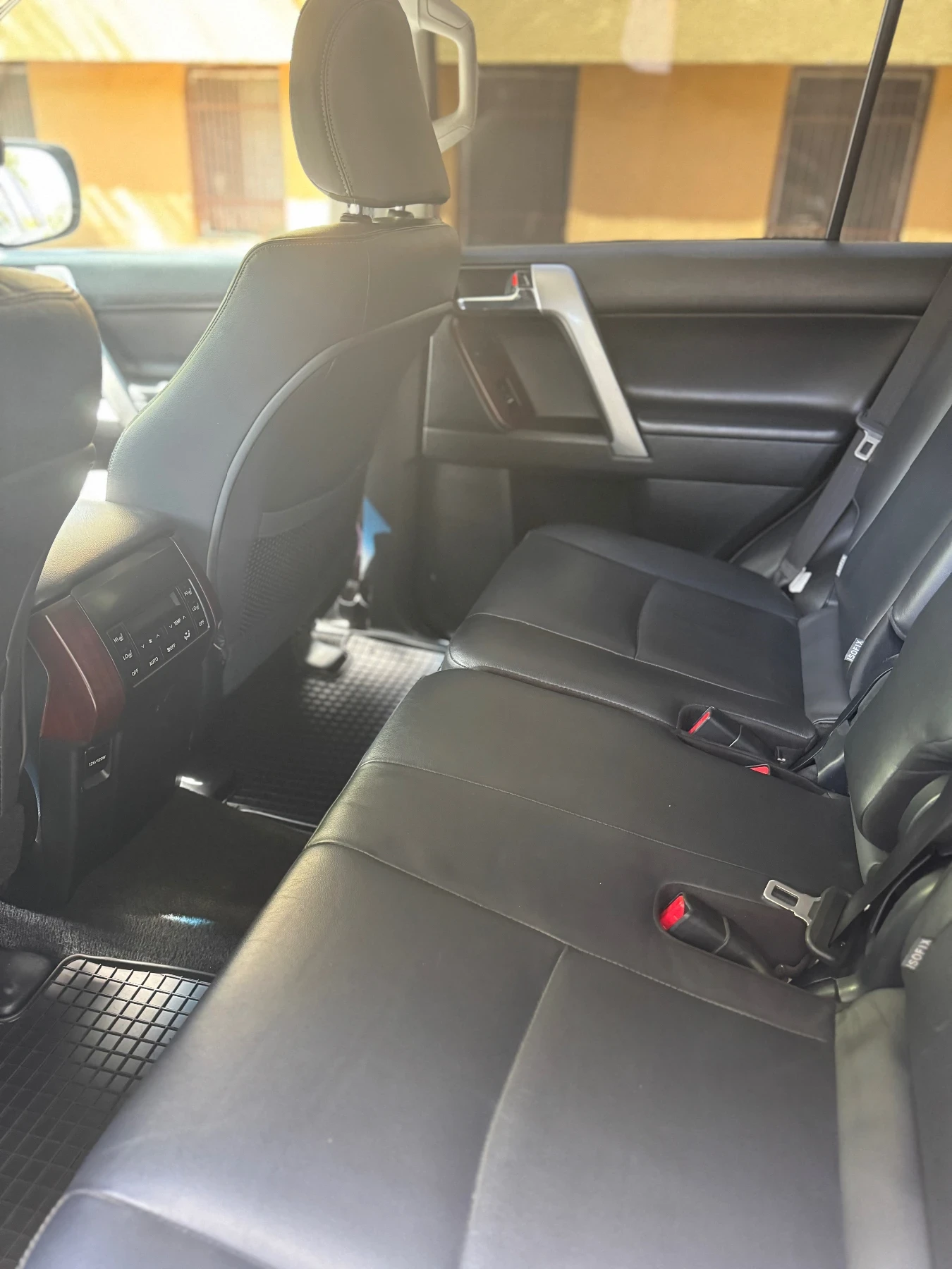 Toyota Land cruiser * * TOP* * FULL* * 3.0 D4D* * Luxury* * Autom - изображение 6