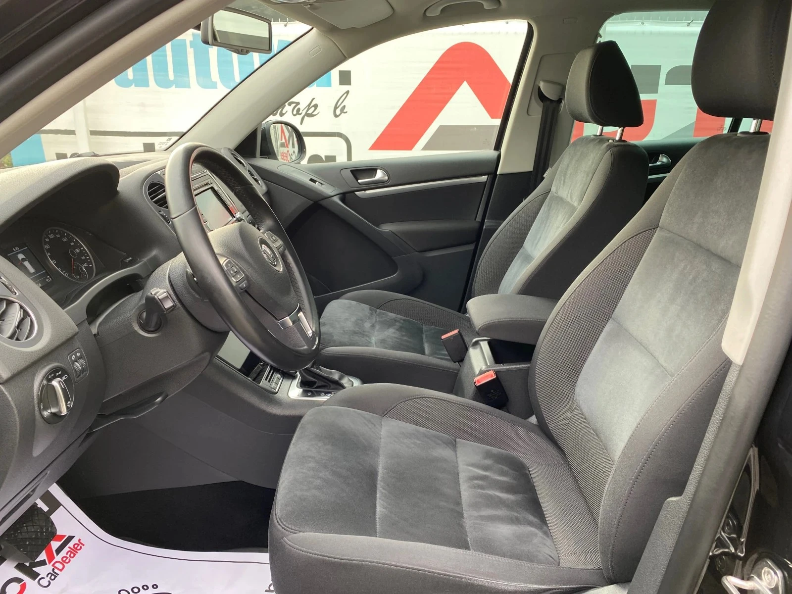 VW Tiguan 2.0TDI 4MOTION DSG STYLE AND SPORT | Mobile.bg   5