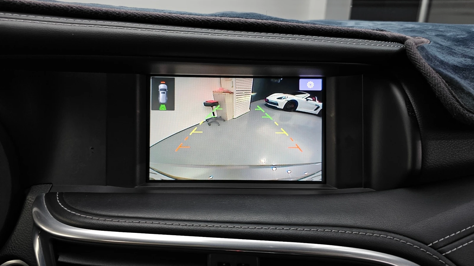 Infiniti Q30 2.0 Essential  | Mobile.bg   16