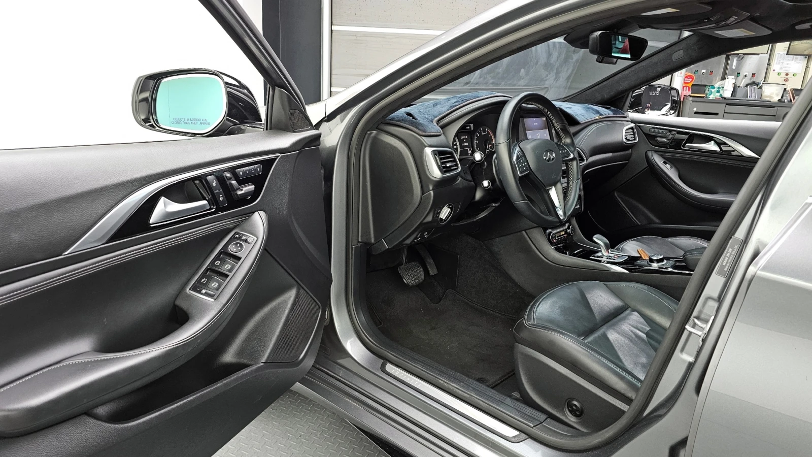 Infiniti Q30 2.0 Essential  | Mobile.bg   13