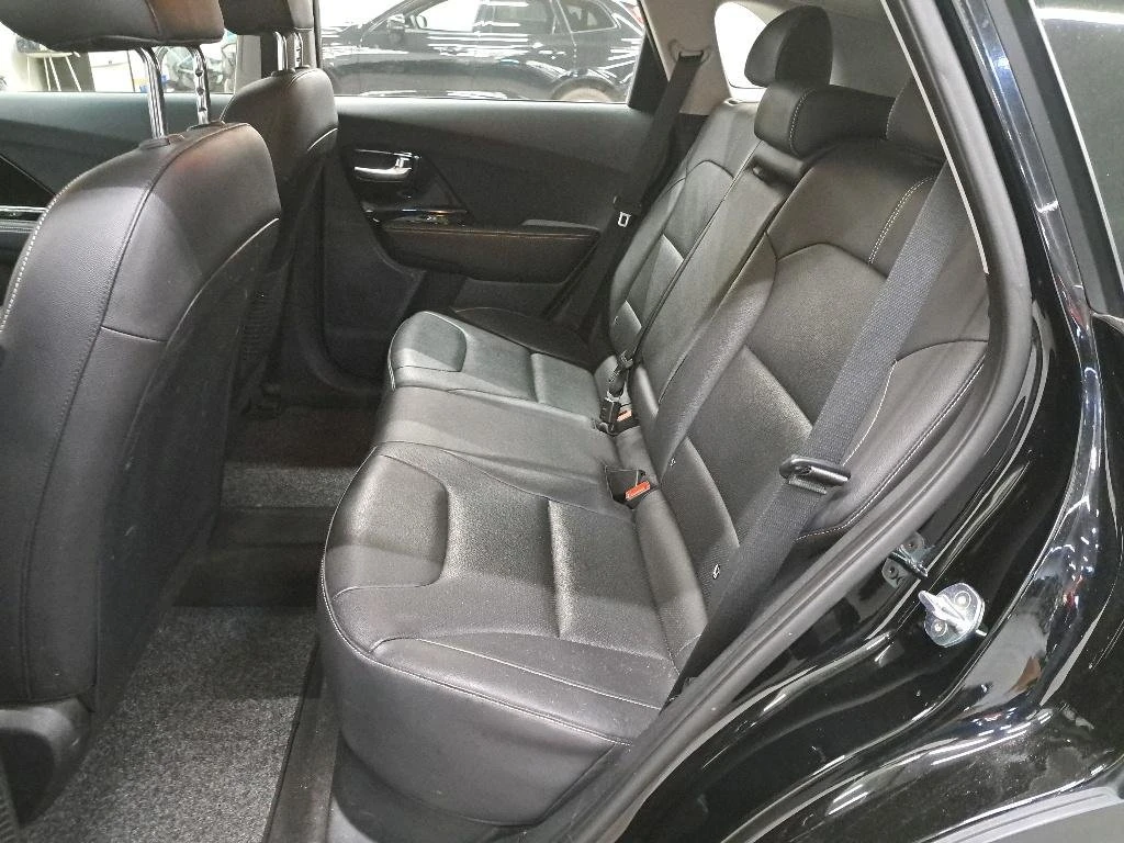 Kia Niro, снимка 7 - Автомобили и джипове - 53976532
