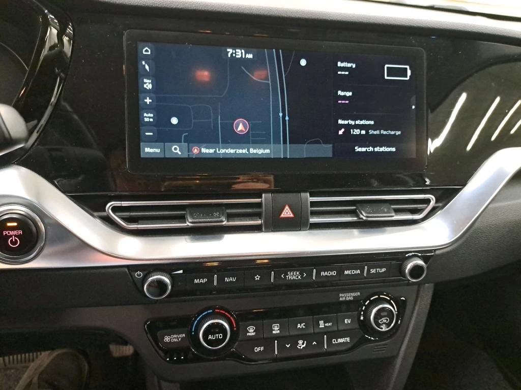 Kia Niro, снимка 5 - Автомобили и джипове - 53976532