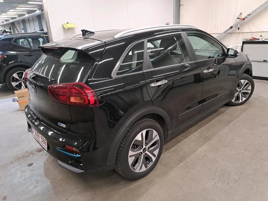 Kia Niro, снимка 2 - Автомобили и джипове - 53976532