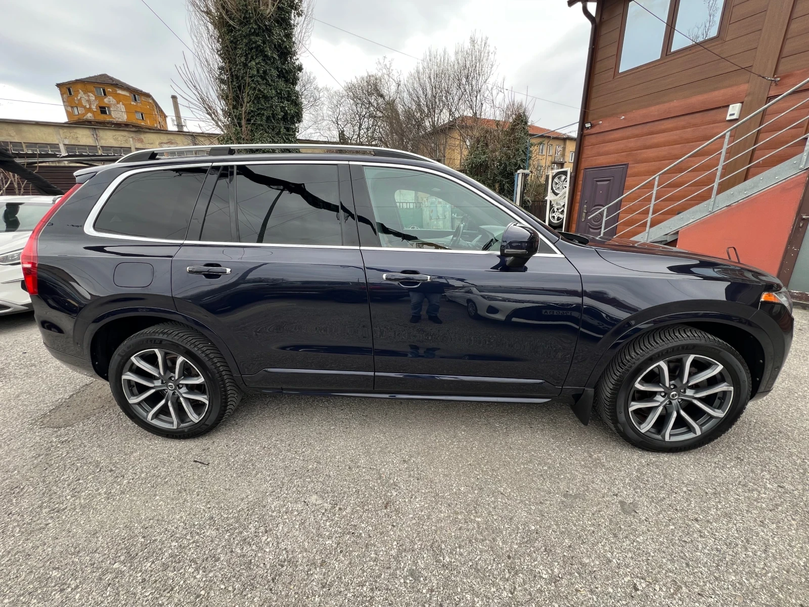 Volvo Xc90 Т6 AWD Keyless 7 Места Панорама , снимка 4 - Автомобили и джипове - 54045967