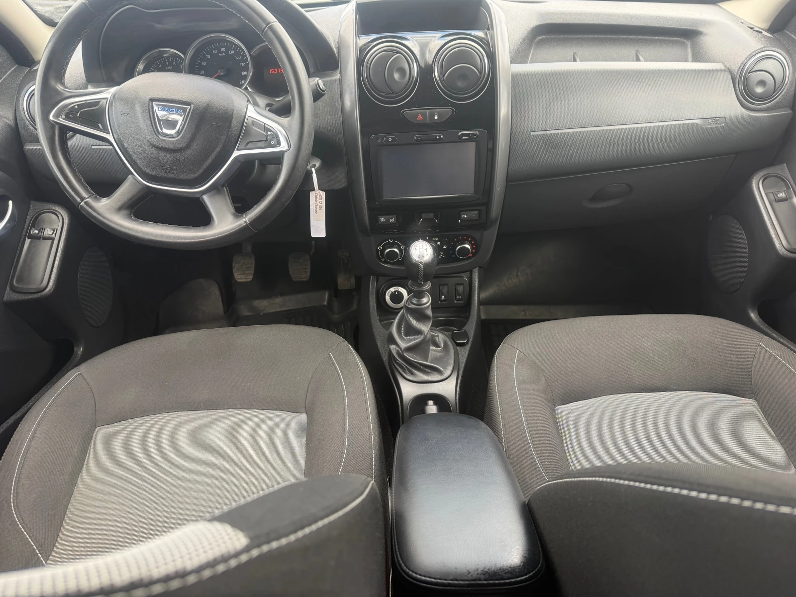 Dacia Duster 1.2 TCe evro 6 4×4, снимка 13 - Автомобили и джипове - 54379227