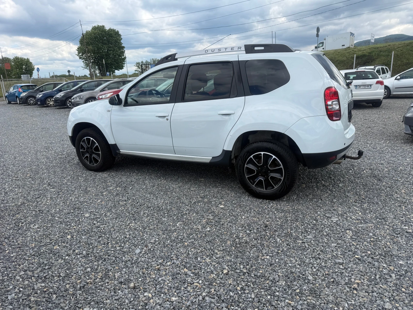 Dacia Duster 1.2 TCe evro 6 4×4, снимка 7 - Автомобили и джипове - 54379227