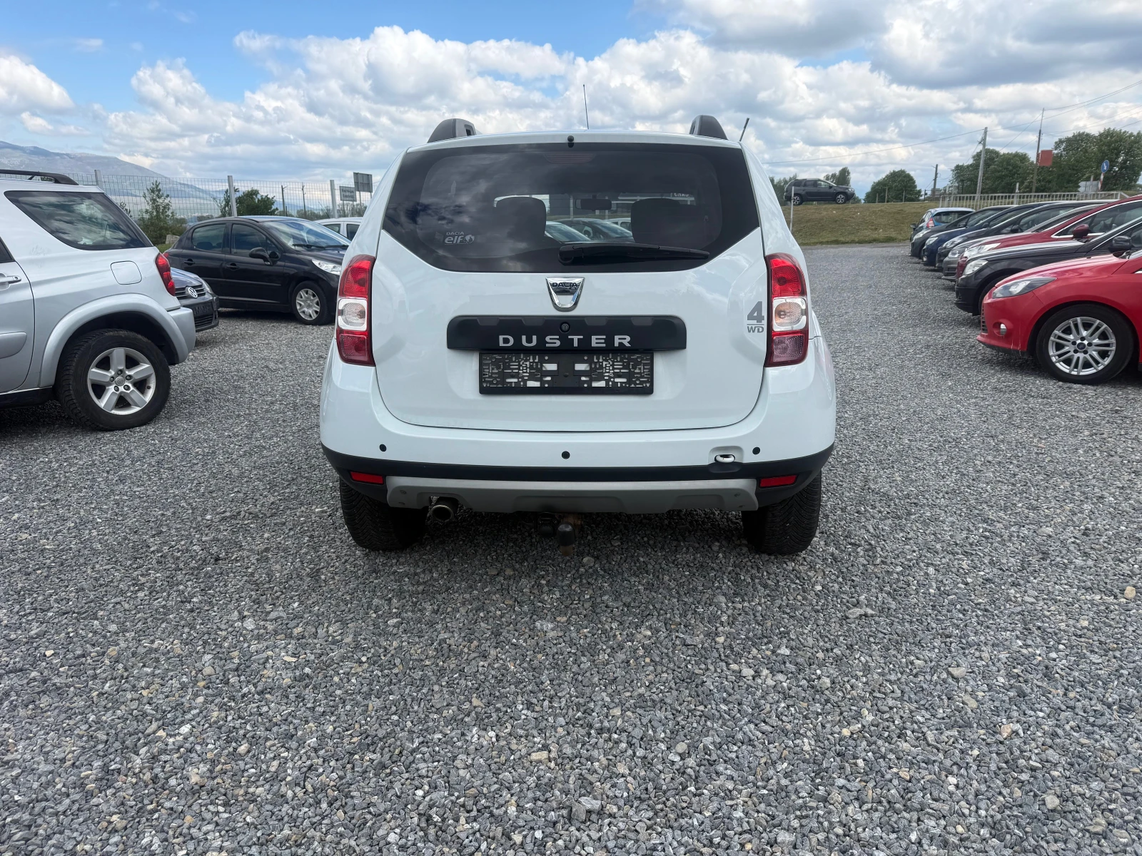 Dacia Duster 1.2 TCe evro 6 4×4, снимка 4 - Автомобили и джипове - 54379227