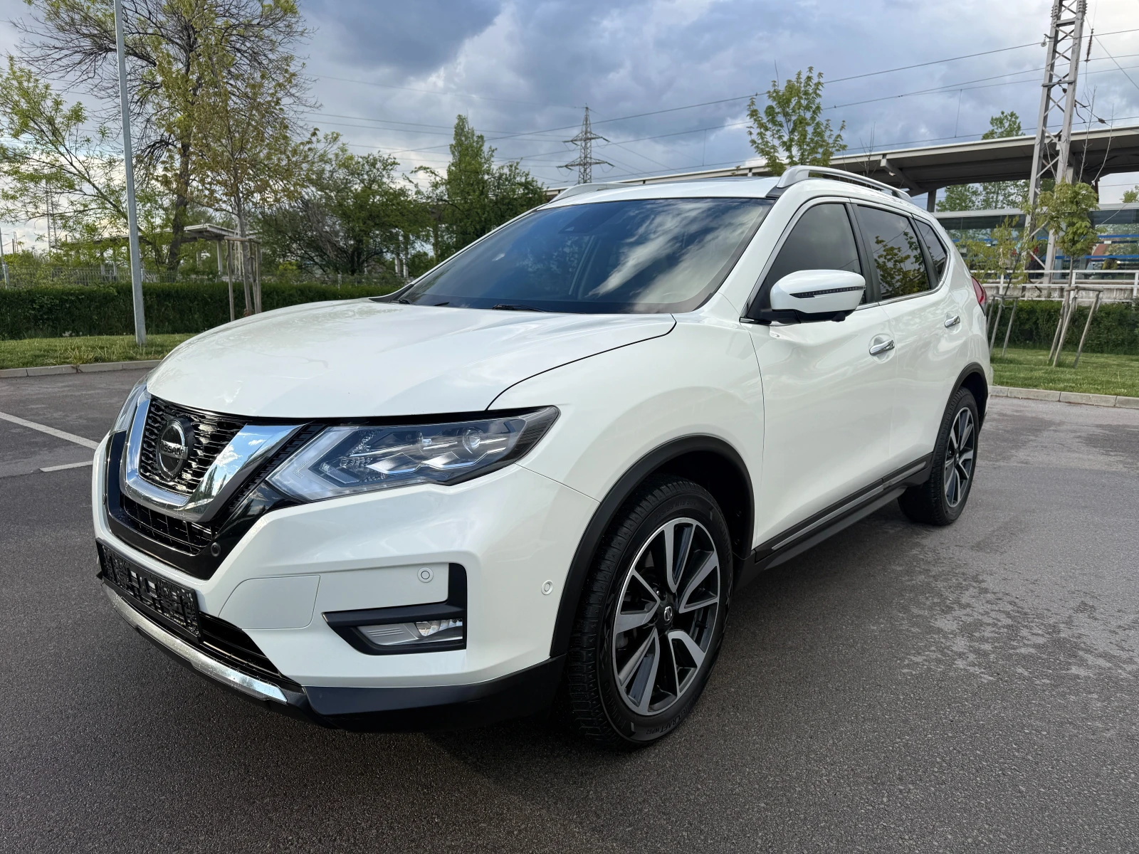Nissan X-trail 1.7D* TEKNA* 4x4* FULL* 