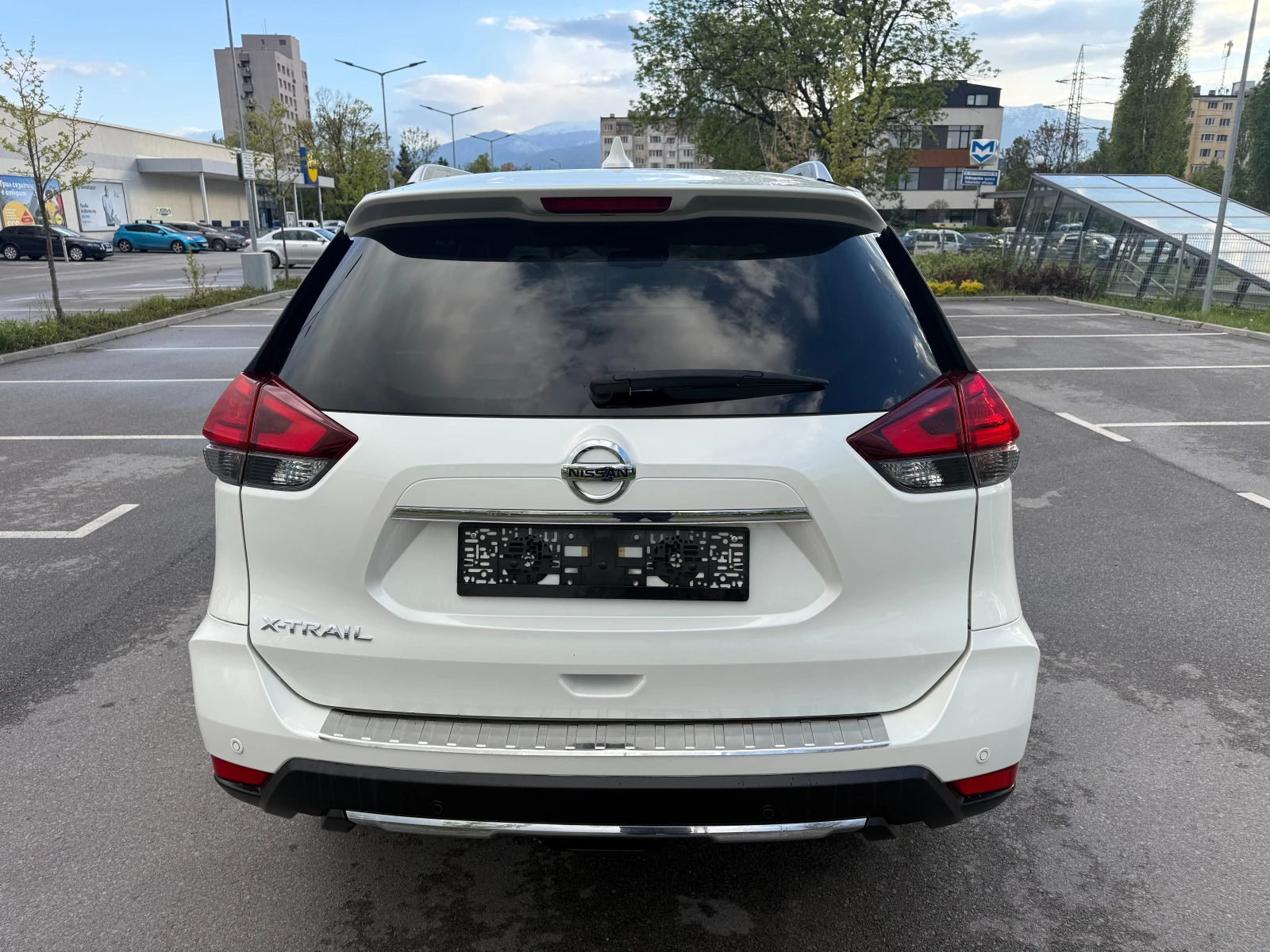 Nissan X-trail 1.7D* TEKNA* 4x4* FULL* , снимка 5 - Автомобили и джипове - 54396442