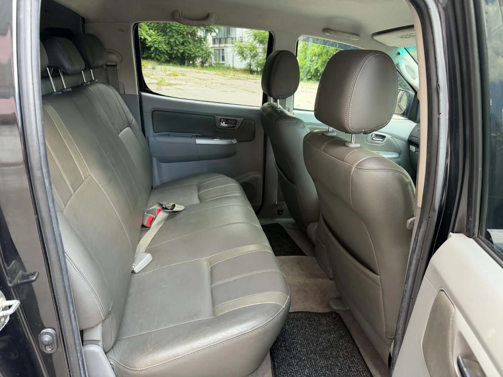 Toyota Hilux, снимка 7 - Автомобили и джипове - 54960008
