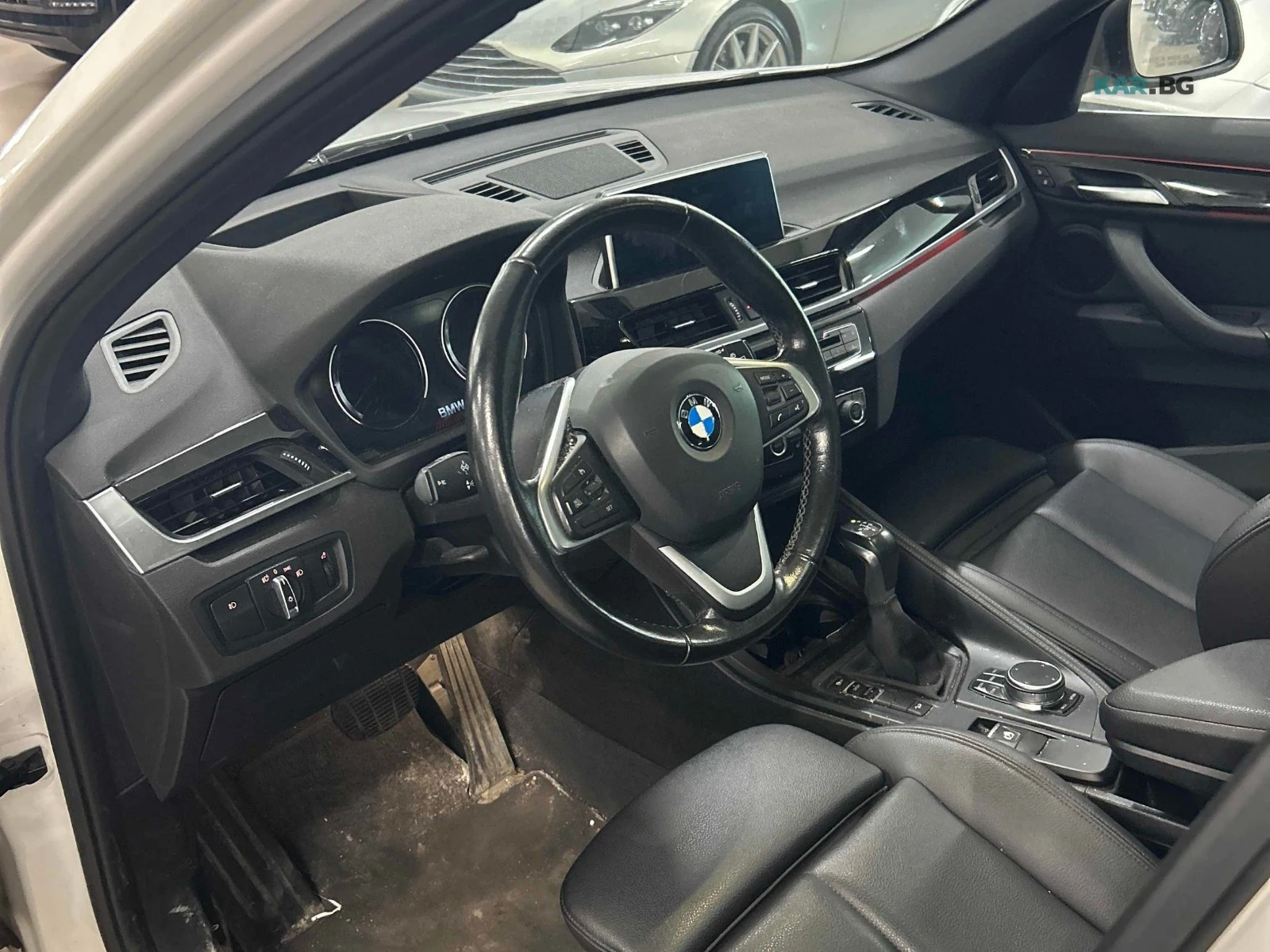 BMW X1 xDrive28i * АвтоКредит * (ЦЕНА ДО БГ), снимка 9 - Автомобили и джипове - 55107534