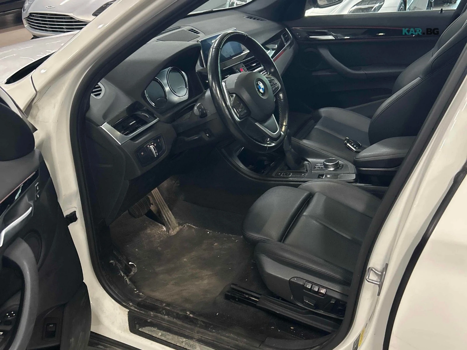 BMW X1 xDrive28i * АвтоКредит * (ЦЕНА ДО БГ), снимка 8 - Автомобили и джипове - 55107534