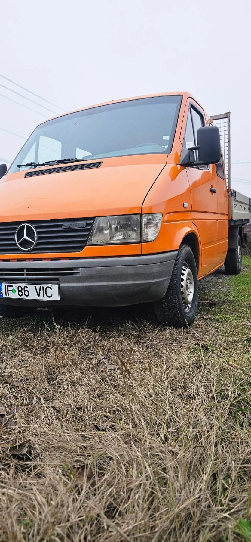 Mercedes-Benz 208 2.3, снимка 1