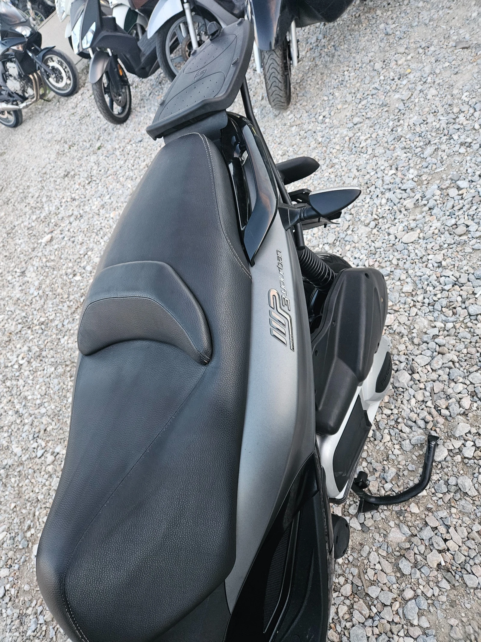 Piaggio Mp3 300 i LT Yourban Лизинг, снимка 9 - Мотоциклети и мототехника - 53788256