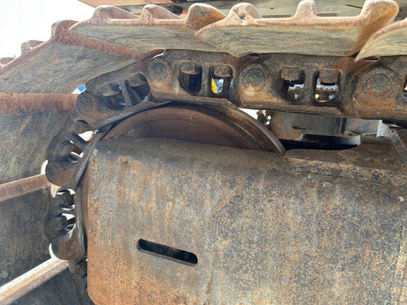 Багер Hitachi ZX 250 LC-6, снимка 8 - Индустриална техника - 52965449