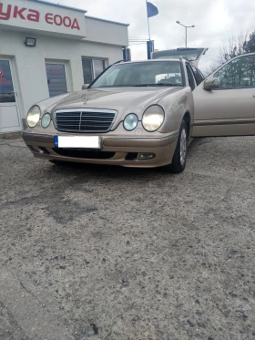  Mercedes-Benz E 320