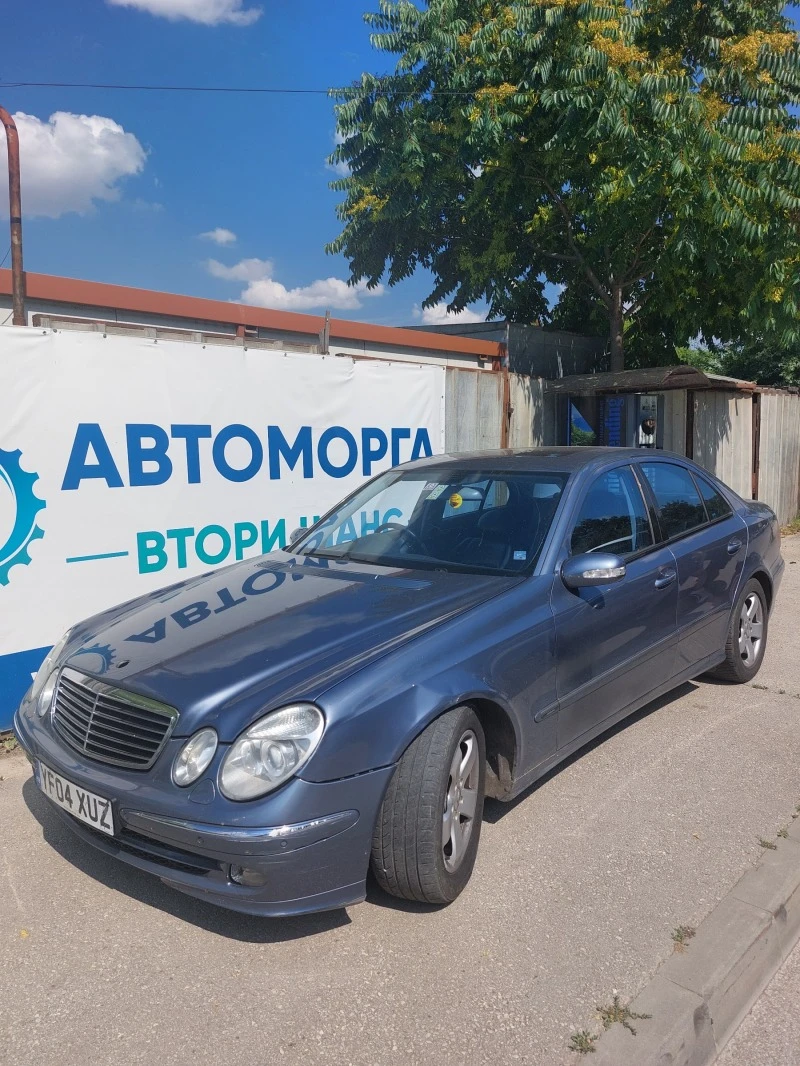 Mercedes-Benz E 220 CDI AVANTGARDE, снимка 2 - Автомобили и джипове - 41505136