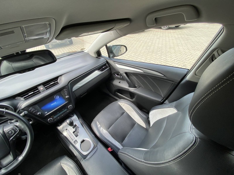 Toyota Avensis 1.8 Valvematic 147 k.c. CVT Elegance, снимка 10 - Автомобили и джипове - 46411146