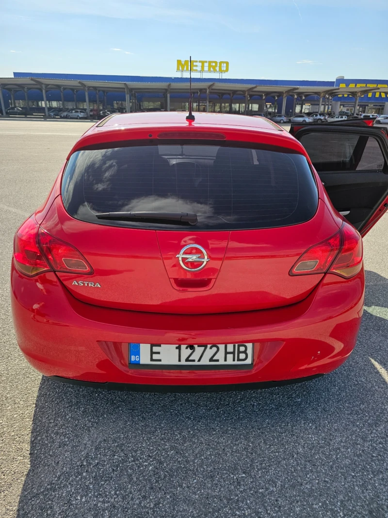 Opel Astra, снимка 3 - Автомобили и джипове - 47317183