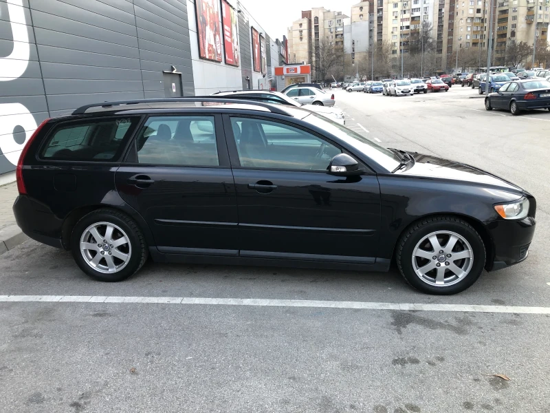 Volvo V50 Перфектен , снимка 6 - Автомобили и джипове - 48736406