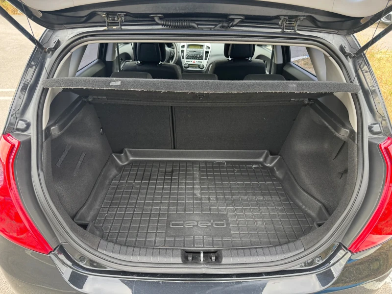 Kia Ceed 1.4Бензин/Климатроник, снимка 17 - Автомобили и джипове - 51671898