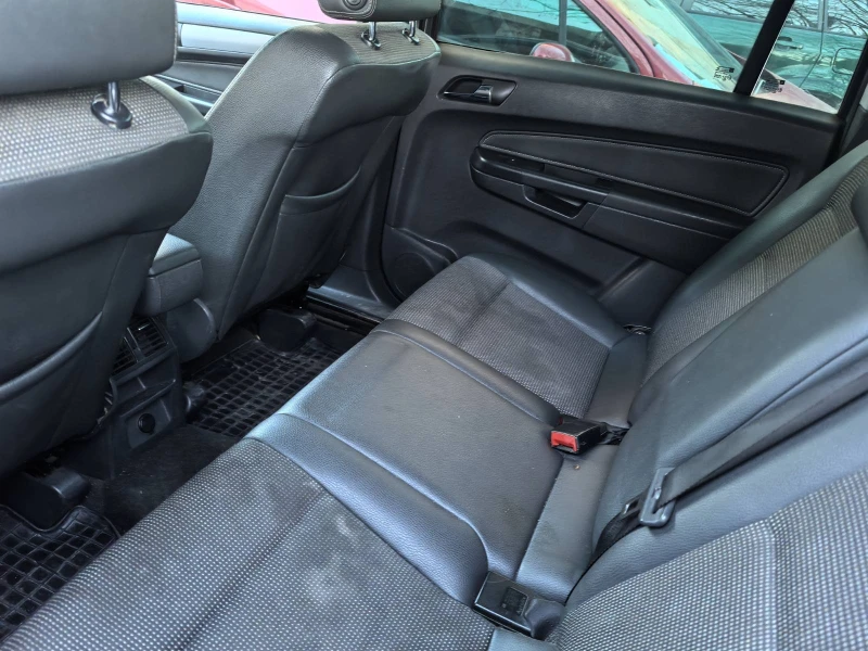 Opel Zafira, снимка 7 - Автомобили и джипове - 52742471