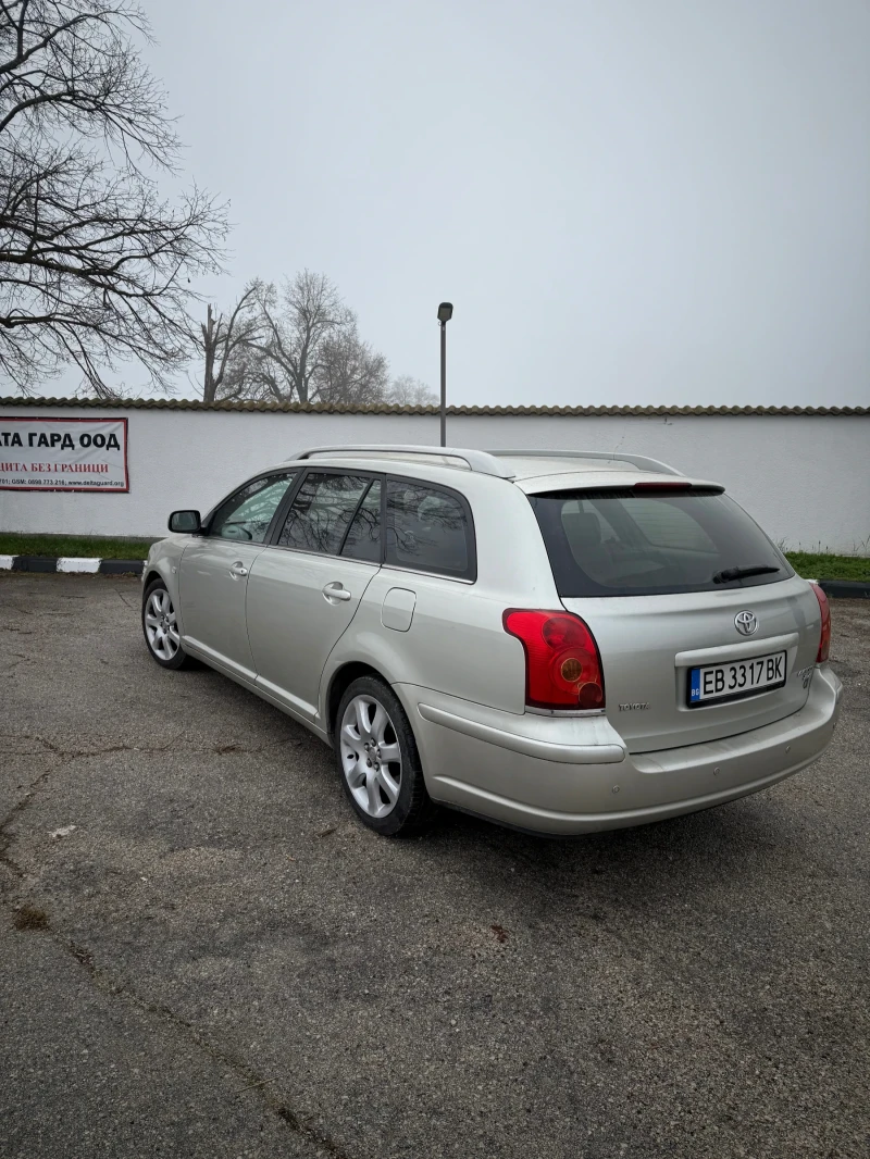 Toyota Avensis, снимка 4 - Автомобили и джипове - 52856046