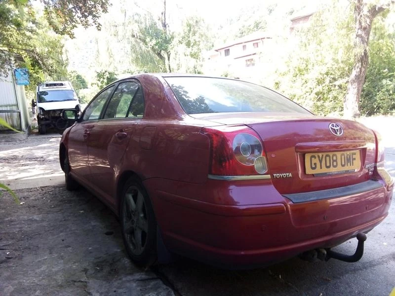 Toyota Avensis 2.2 D-CAT, снимка 5 - Автомобили и джипове - 36348299