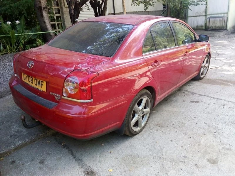 Toyota Avensis 2.2 D-CAT, снимка 4 - Автомобили и джипове - 36348299