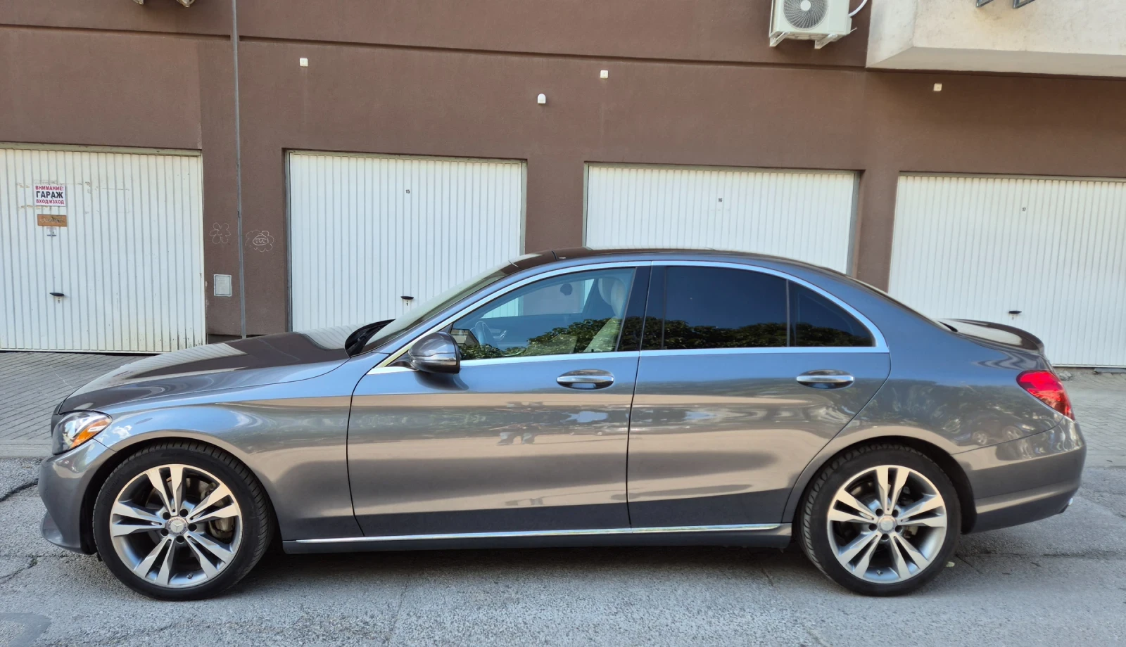 Mercedes-Benz C 300  - изображение 3