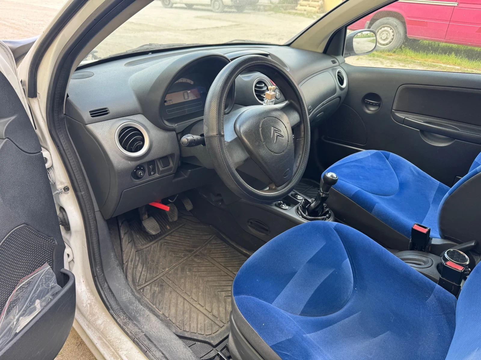 Citroen C2  - изображение 9