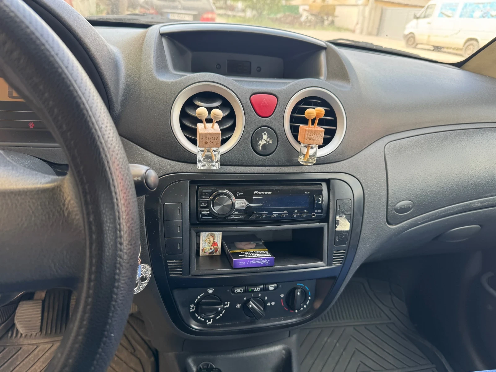 Citroen C2  - изображение 8