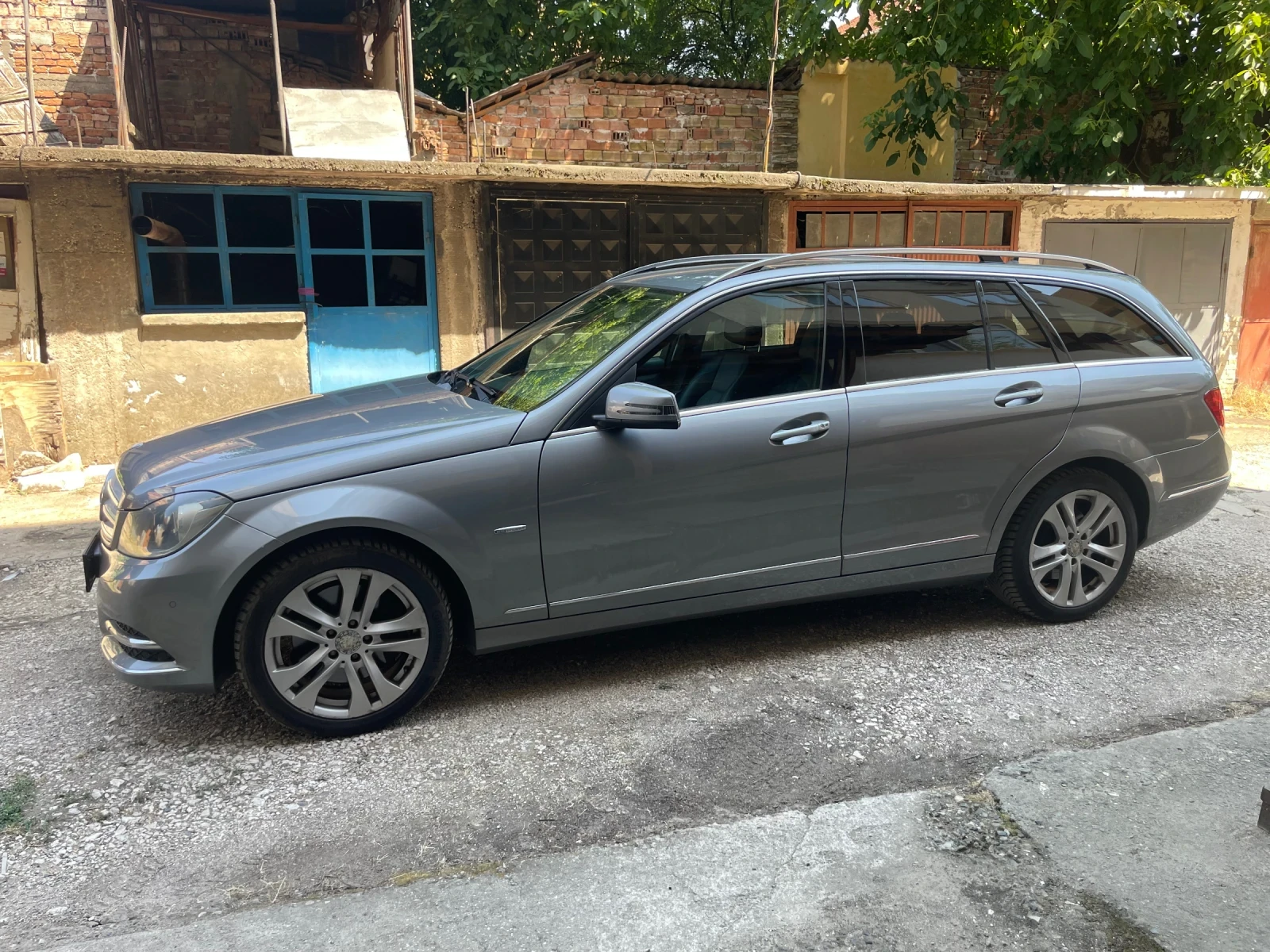Mercedes-Benz C 350 Avantgarde - изображение 8