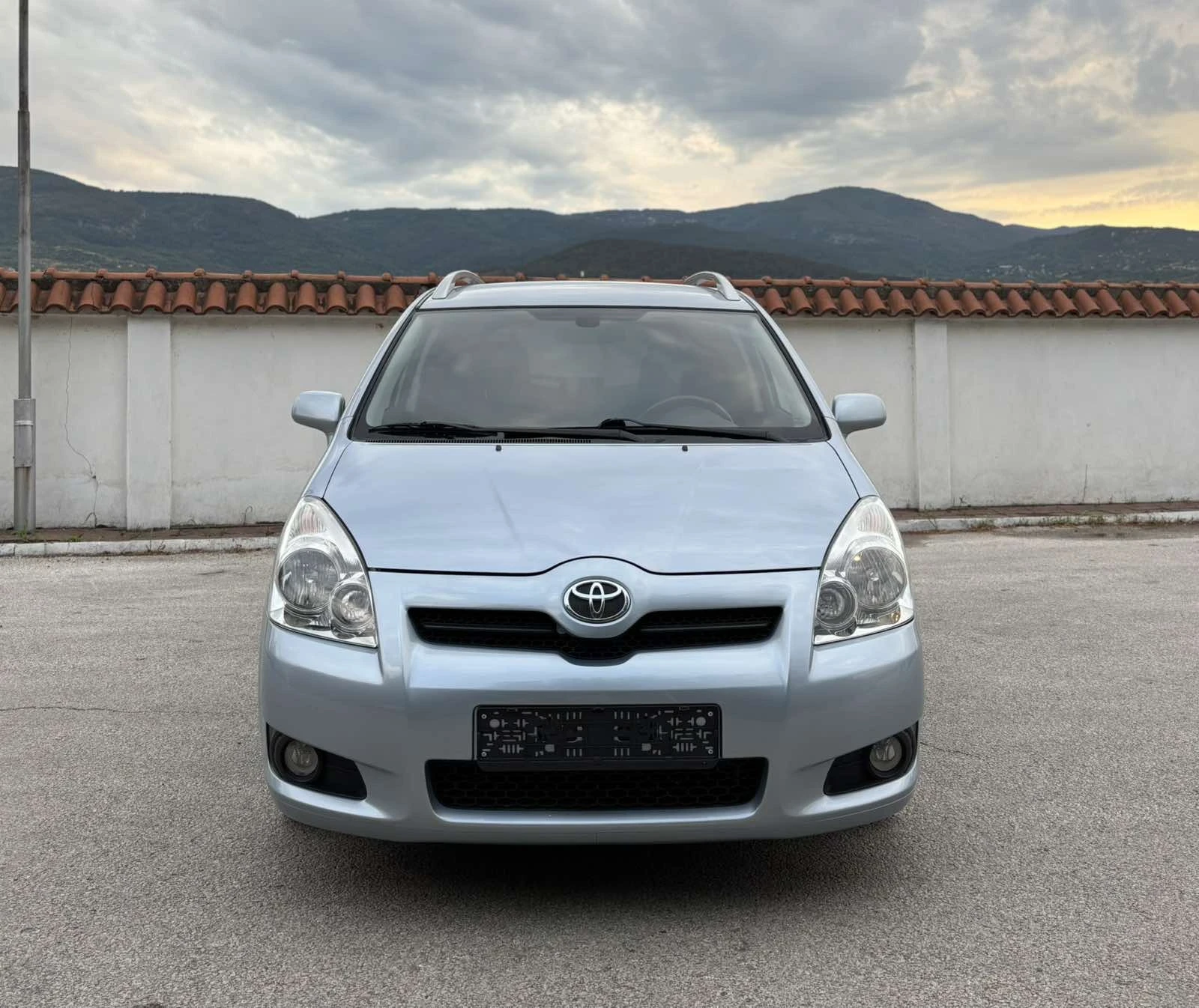 Toyota Corolla verso 2.2D4d/136кс/Facelift/Климатроник - изображение 5