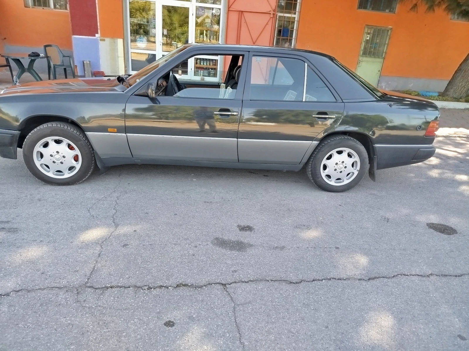 Mercedes-Benz 124  - изображение 5