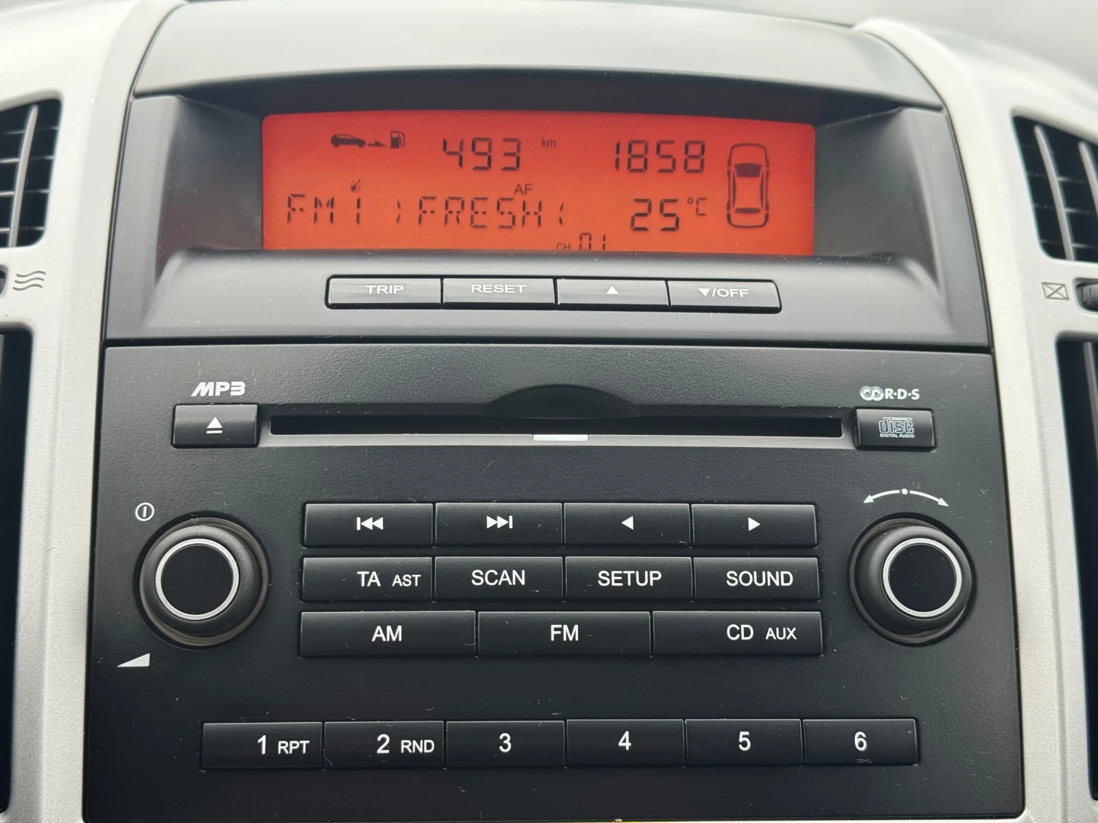 Kia Ceed 1.4Бензин/Климатроник | Mobile.bg — изображение 14