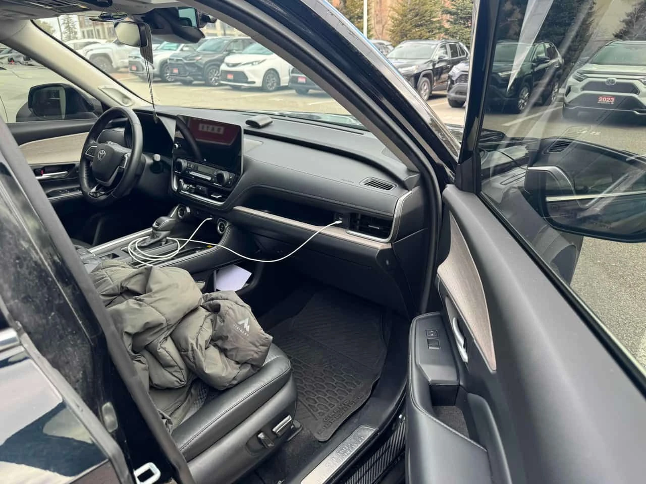 Toyota Grand Highlander * Hybrid * CARFAX * 360 * PANO * ��������� * ����� | Mobile.bg � ����������� 15