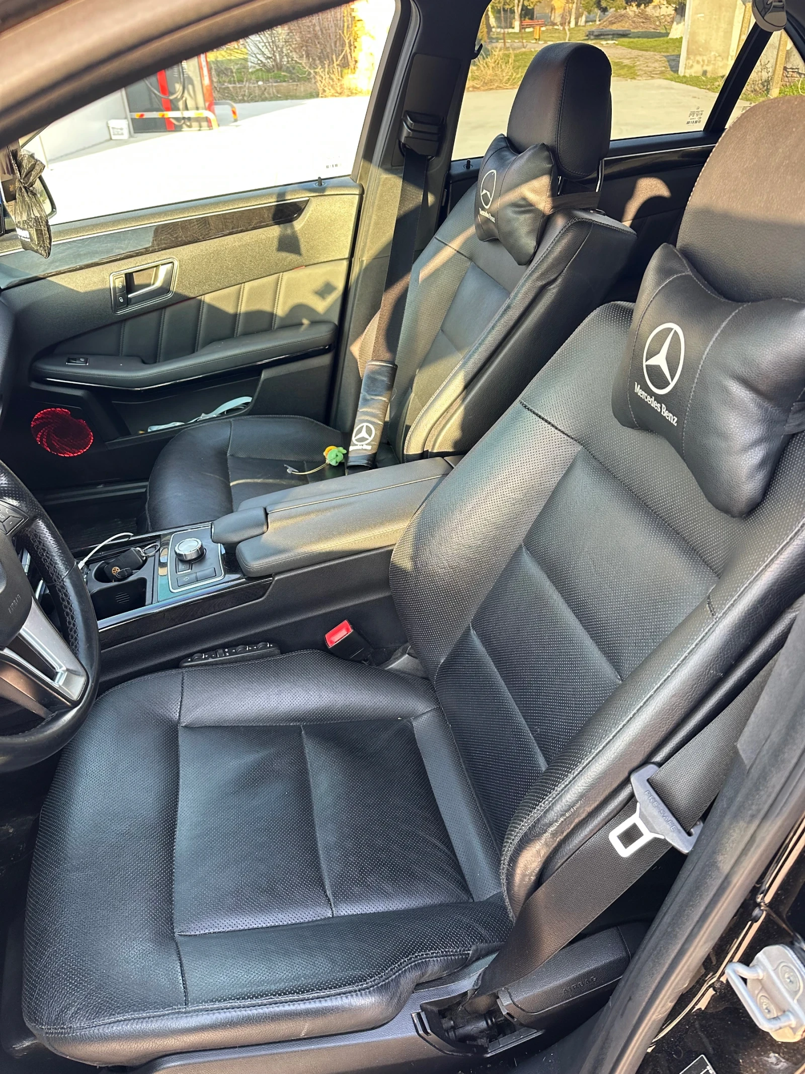 Mercedes-Benz E 350, снимка 10 - Автомобили и джипове - 53850057