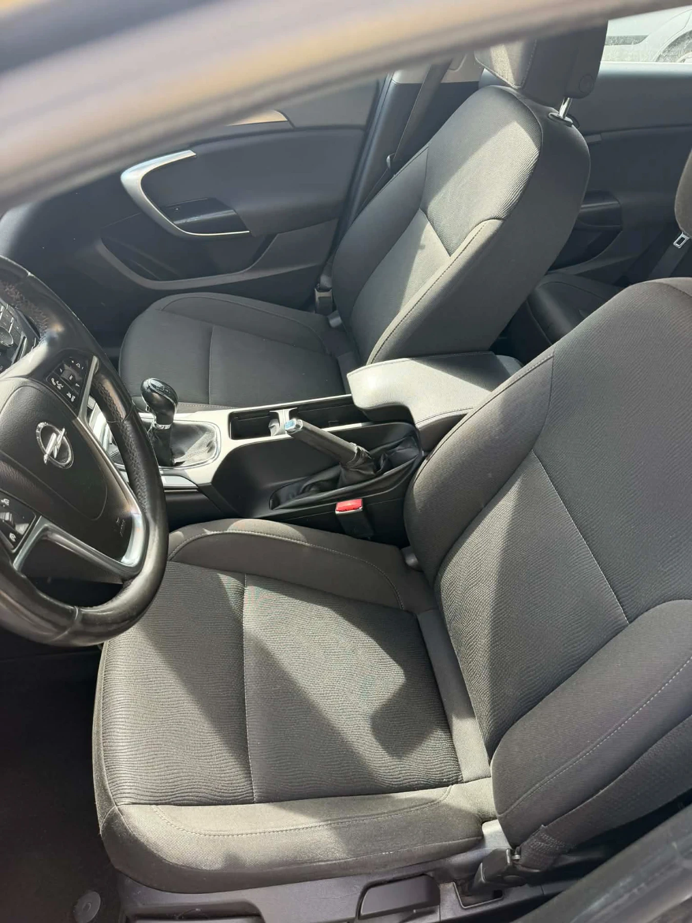 Opel Insignia, снимка 15 - Автомобили и джипове - 53897932