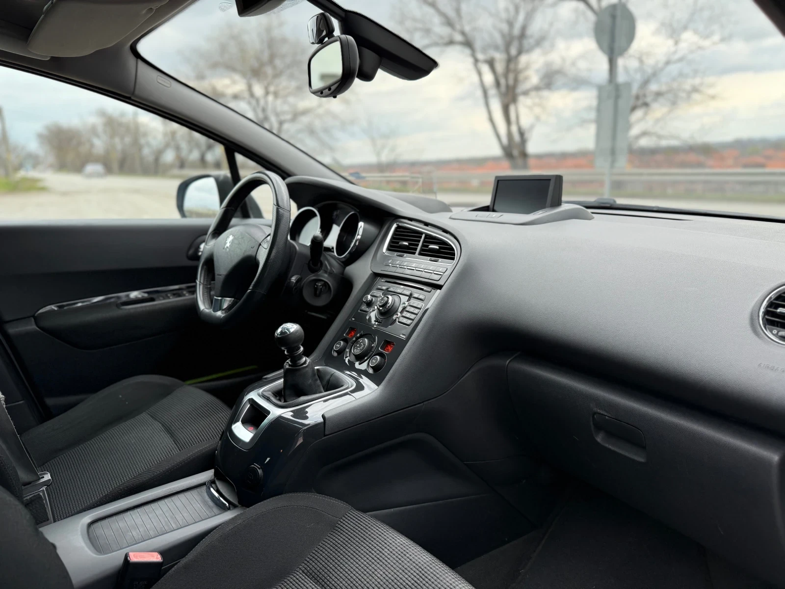 Peugeot 5008 2.0HDI 150кс head up/ panorama, снимка 10 - Автомобили и джипове - 53907745