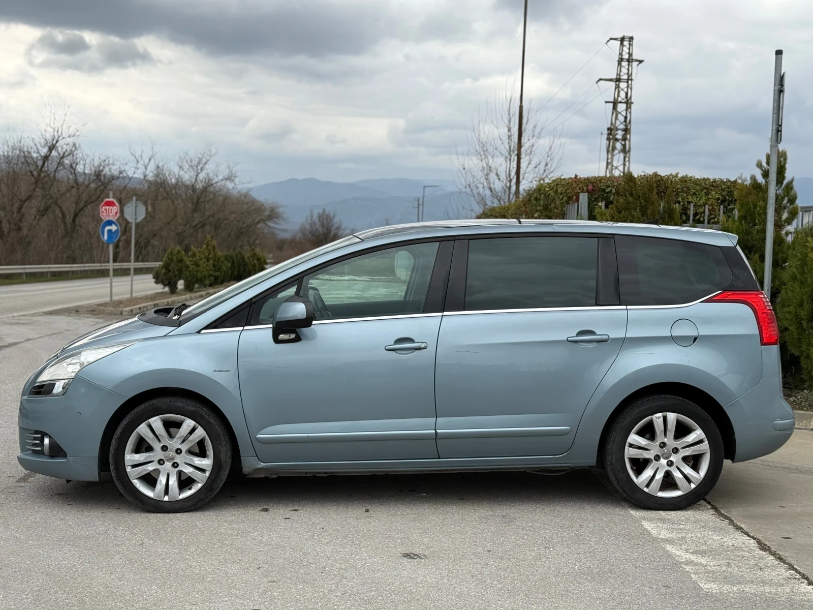 Peugeot 5008 2.0HDI 150кс head up/ panorama, снимка 4 - Автомобили и джипове - 53907745