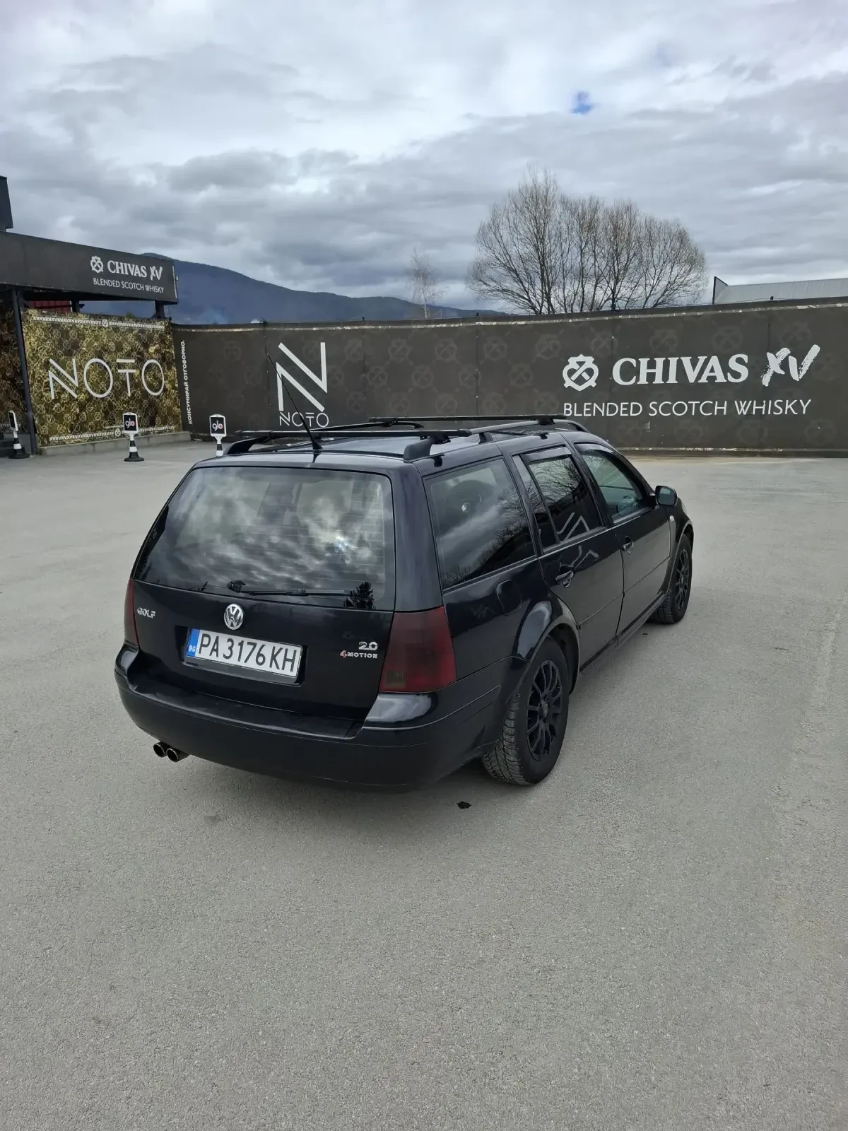 VW Golf 2.0i 4X4, снимка 6 - Автомобили и джипове - 54033427