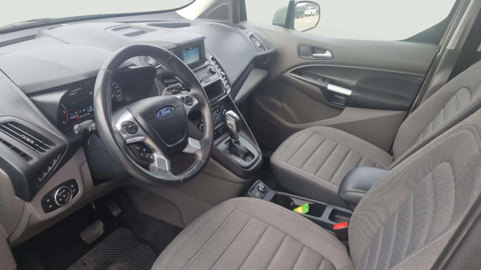 Ford Connect 1.5 EcoBlue, снимка 11 - Автомобили и джипове - 54108447
