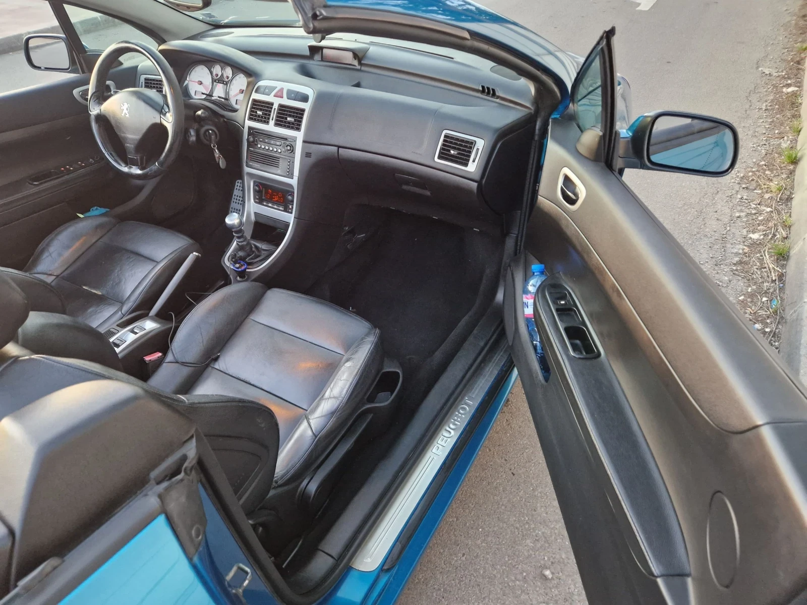 Peugeot 307 2.0HDI, 136к.с, шест скорости, кабриолет, Евро 4, снимка 11 - Автомобили и джипове - 54714651