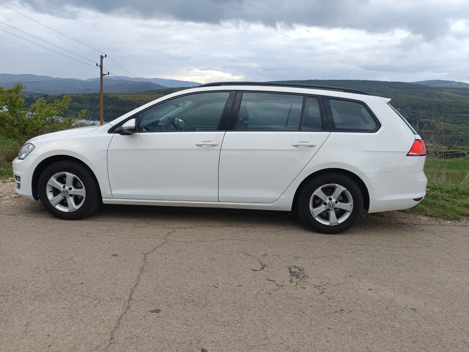 VW Golf 1.6, снимка 7 - Автомобили и джипове - 54717346