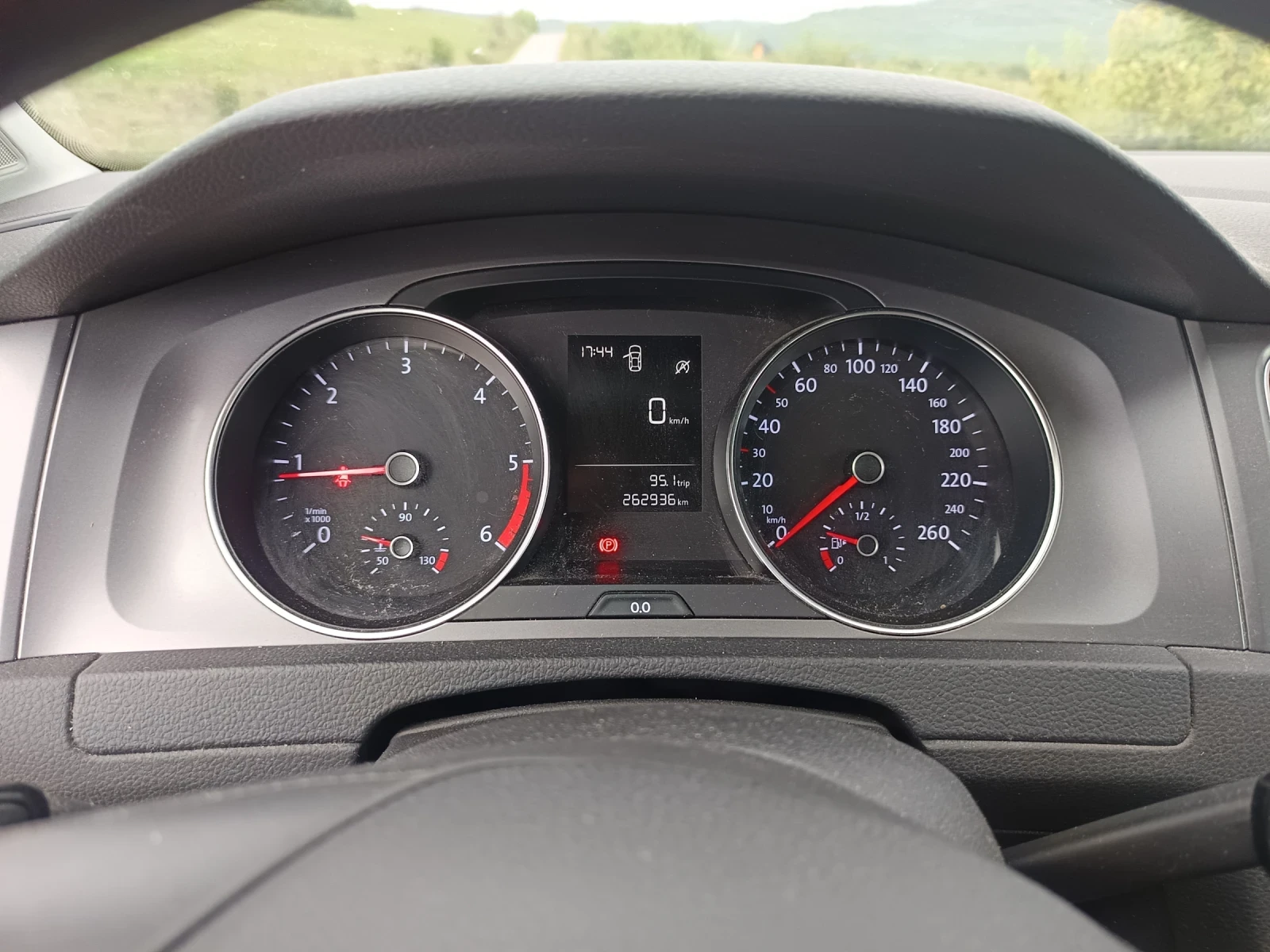 VW Golf 1.6, снимка 13 - Автомобили и джипове - 54717346
