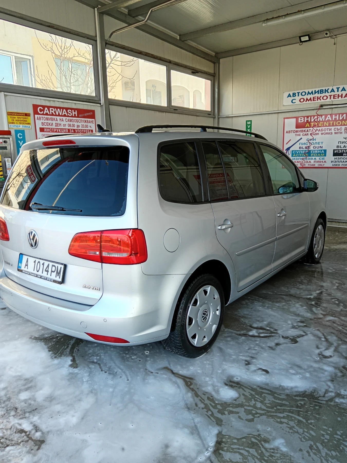 VW Touran 2.0/140, снимка 7 - Автомобили и джипове - 54727782