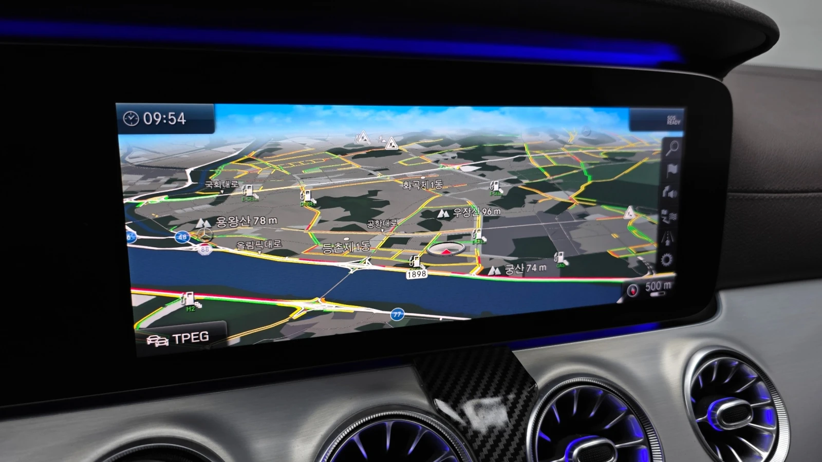 Mercedes-Benz CLS 400 AMG Line | HUD | Panorama | 360 Camera, снимка 11 - Автомобили и джипове - 54940437