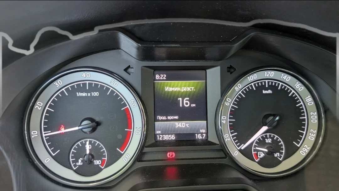 Skoda Octavia, снимка 16 - Автомобили и джипове - 55773264