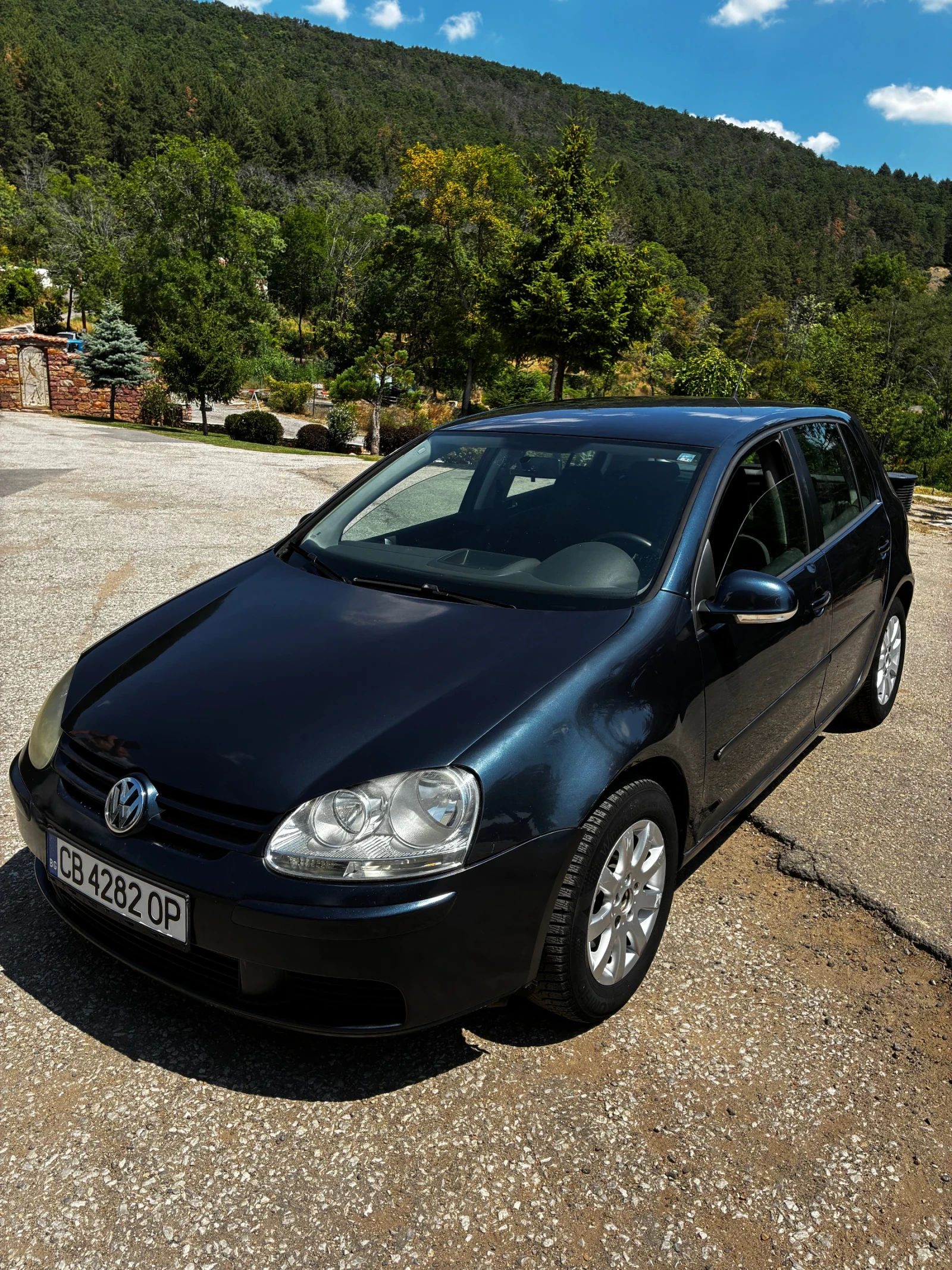 VW Golf 5 1.6 6 скорости, снимка 6 - Автомобили и джипове - 55586381